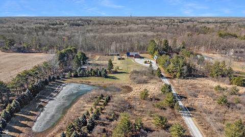 6967 Gibbons Rd, Jeddo, MI 48032 photo 2