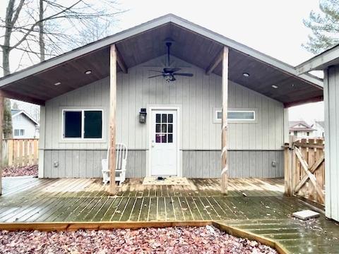 2902 Lakeshore Dr, Gladwin, MI 48624 photo 5