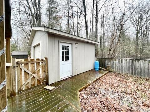 2902 Lakeshore Dr, Gladwin, MI 48624 photo 24