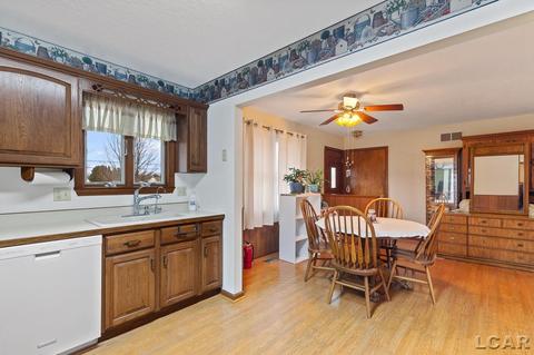 1142 Sutton, Adrian, MI 49221 photo 7
