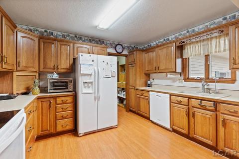 1142 Sutton, Adrian, MI 49221 photo 10