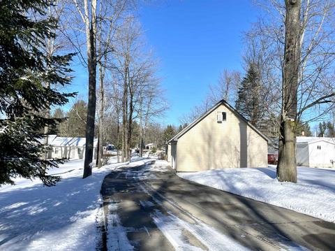 3784 Pinelands Pt, Gladwin, MI 48624 photo 43