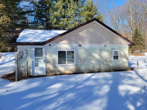 4286 Pratt Lake Rd, Gladwin, MI 48624 photo 1