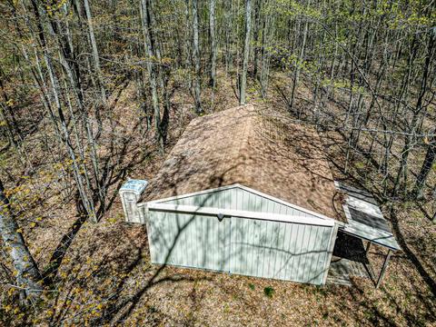 4286 Jay Woods, Harrison, MI 48625 photo 3