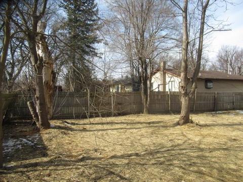 4025 W Court St, Flint, MI 48532