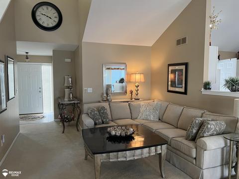 2080 W Ridge Dr, Davison, MI 48423 photo 12