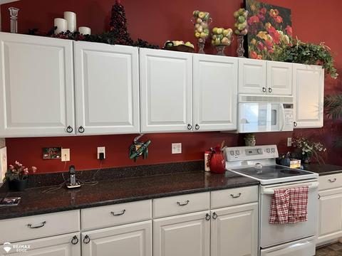 2080 W Ridge Dr, Davison, MI 48423 photo 14