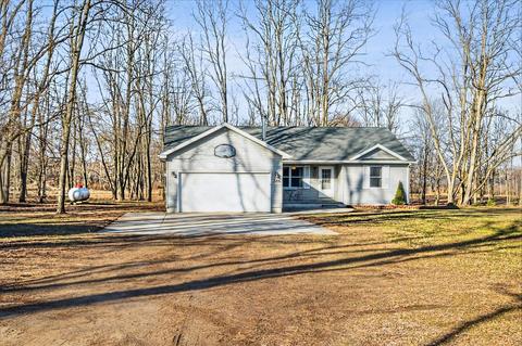 7644 Kitchen Rd, Wales, MI 48027 photo 3