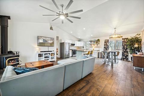 7644 Kitchen Rd, Wales, MI 48027 photo 5
