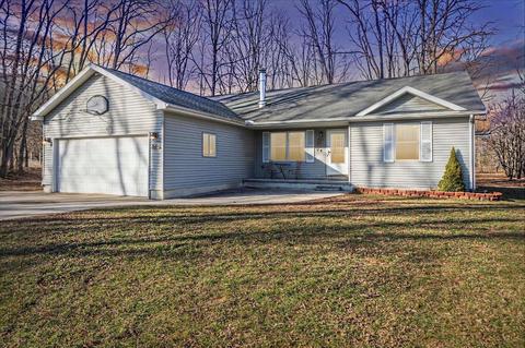 7644 Kitchen Rd, Wales, MI 48027 photo 1