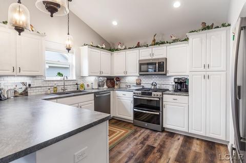 585 Ridge Ln, Tecumseh, MI 49286 photo 8
