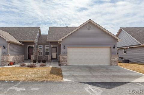 585 Ridge Ln, Tecumseh, MI 49286