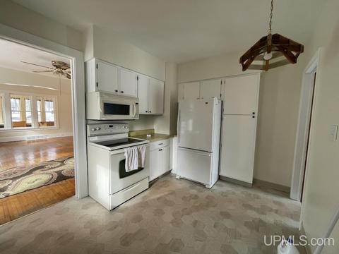 1026 Stephenson, Escanaba, MI 49829 photo 9
