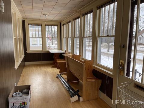 1026 Stephenson, Escanaba, MI 49829 photo 2