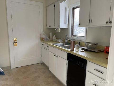 1026 Stephenson, Escanaba, MI 49829 photo 8