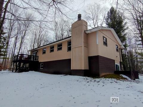 4952 Anglers Ln, Gladwin, MI 48624 photo 2