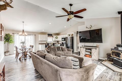7638 Kitchen, Wales, MI 48027 photo 15