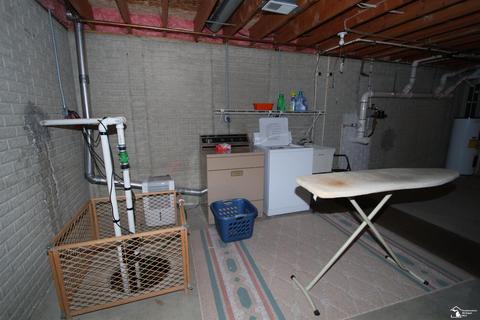 1730 Hendricks, Monroe, MI 48162 photo 40