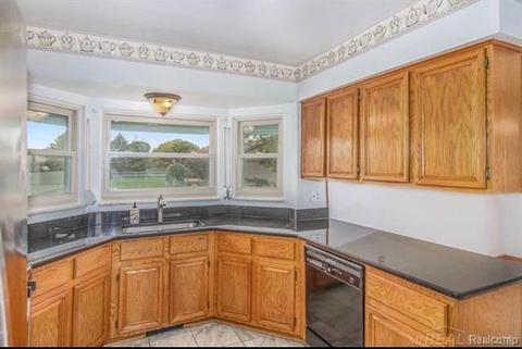 47403 Stephanie, Macomb, MI 48044 photo 11