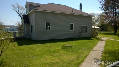 12477 E M28, Munising, MI 49884 photo 13