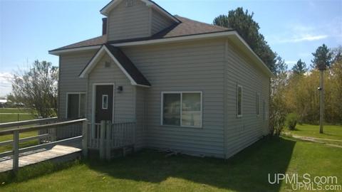 12477 E M28, Munising, MI 49884 photo 4