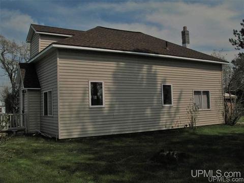 12477 E M28, Munising, MI 49884 photo 5
