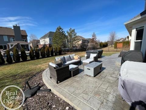 45427 Riverwoods, Macomb, MI 48044 photo 11