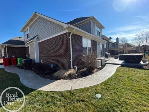 45427 Riverwoods, Macomb, MI 48044 photo 9