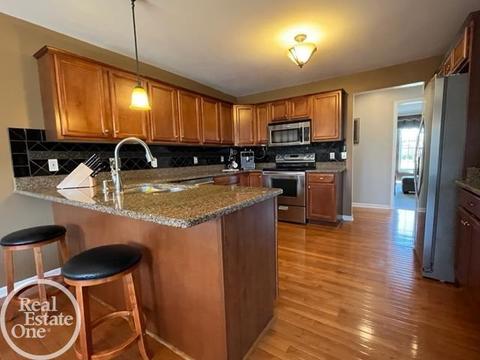 45427 Riverwoods, Macomb, MI 48044 photo 22