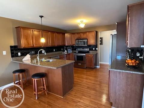 45427 Riverwoods, Macomb, MI 48044 photo 21