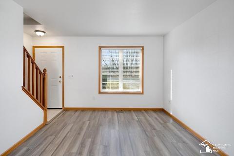 7224 Douglas Rd, Temperance, MI 48182 photo 8