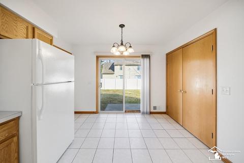 7224 Douglas Rd, Temperance, MI 48182 photo 11