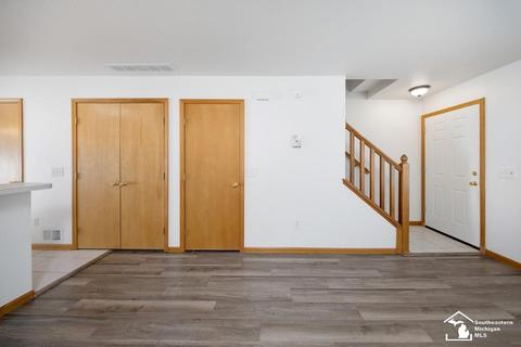 7224 Douglas Rd, Temperance, MI 48182 photo 6