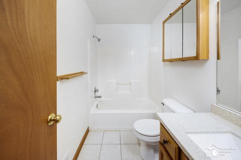 7224 Douglas Rd, Temperance, MI 48182 photo 32