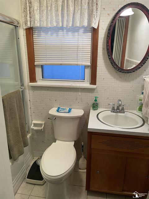 918 Walnut, Monroe, MI 48161 photo 8