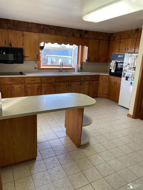 918 Walnut, Monroe, MI 48161 photo 14