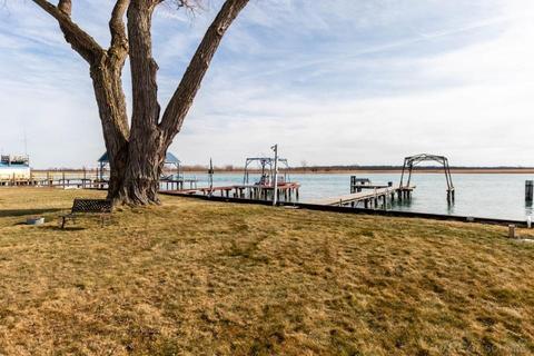 10437 St John, Algonac, MI 48001 photo 6