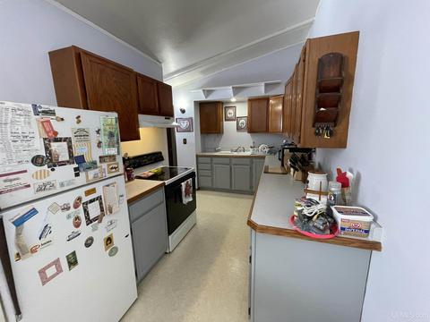 345 S Rose, Ishpeming, MI 49849 photo 28