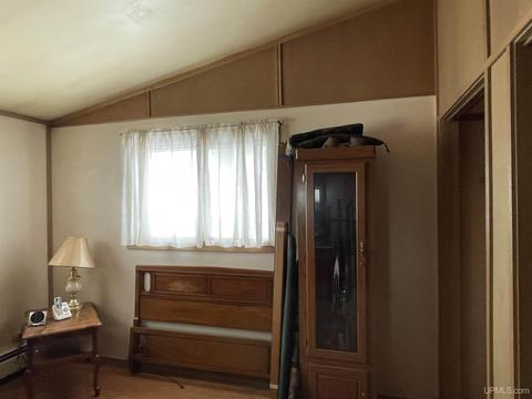 345 S Rose, Ishpeming, MI 49849 photo 32