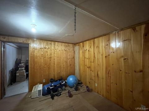 345 S Rose, Ishpeming, MI 49849 photo 18
