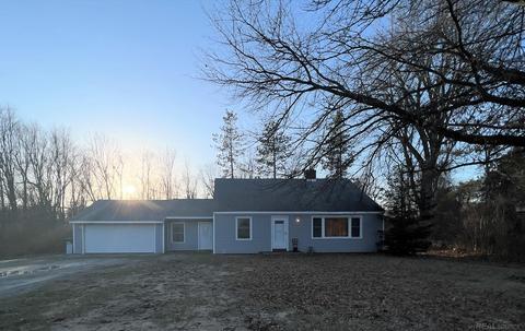 8284 Lakeshore, Lexington, MI 48450