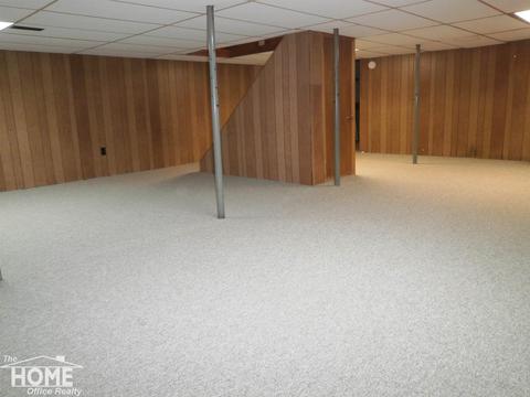 834 E Mason St, Owosso, MI 48867 photo 12