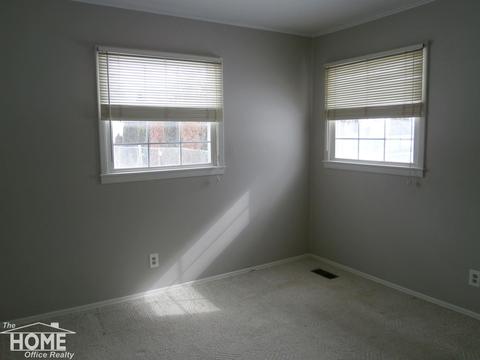 834 E Mason St, Owosso, MI 48867 photo 6