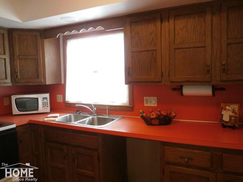 834 E Mason St, Owosso, MI 48867 photo 5