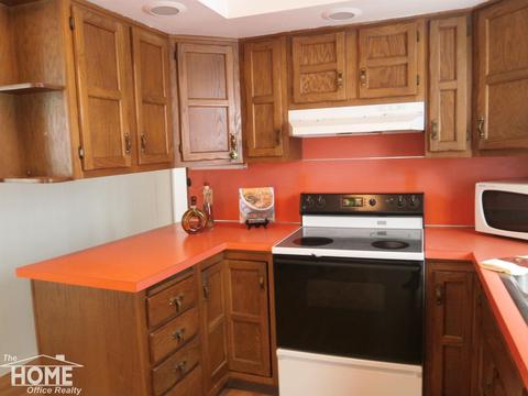 834 E Mason St, Owosso, MI 48867 photo 4