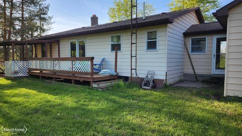 8285 Whitney, Gaines, MI 48436 photo 2