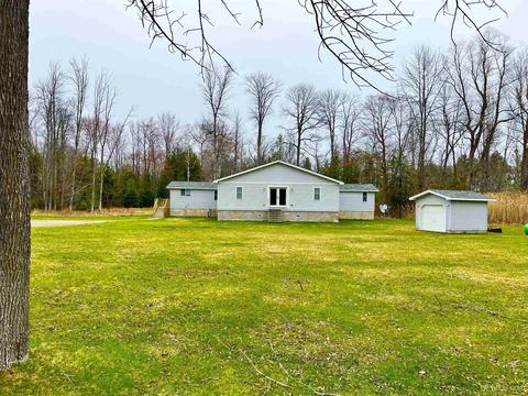 3399 Michigan 35, Menominee, MI 49858