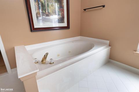 54084 Audubon Dr, Macomb, MI 48042 photo 25