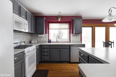 54084 Audubon Dr, Macomb, MI 48042 photo 11