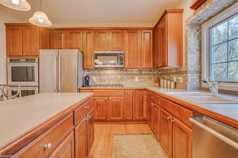 1643 Blushing, Rochester Hills, MI 48307 photo 9